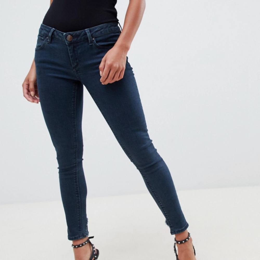 ASOS DESIGN Petite Whitby low waist skinny jeans